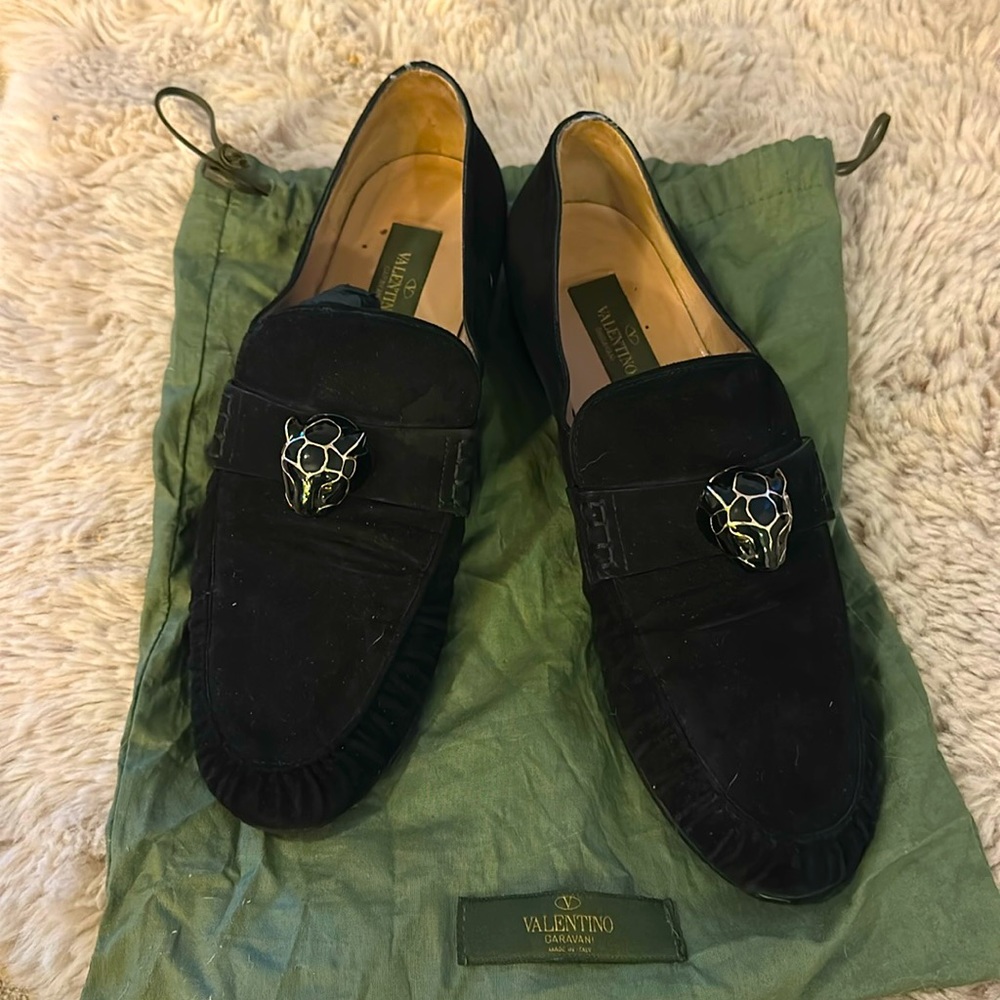 Valentino suede smoking loafer with panther. Size 40